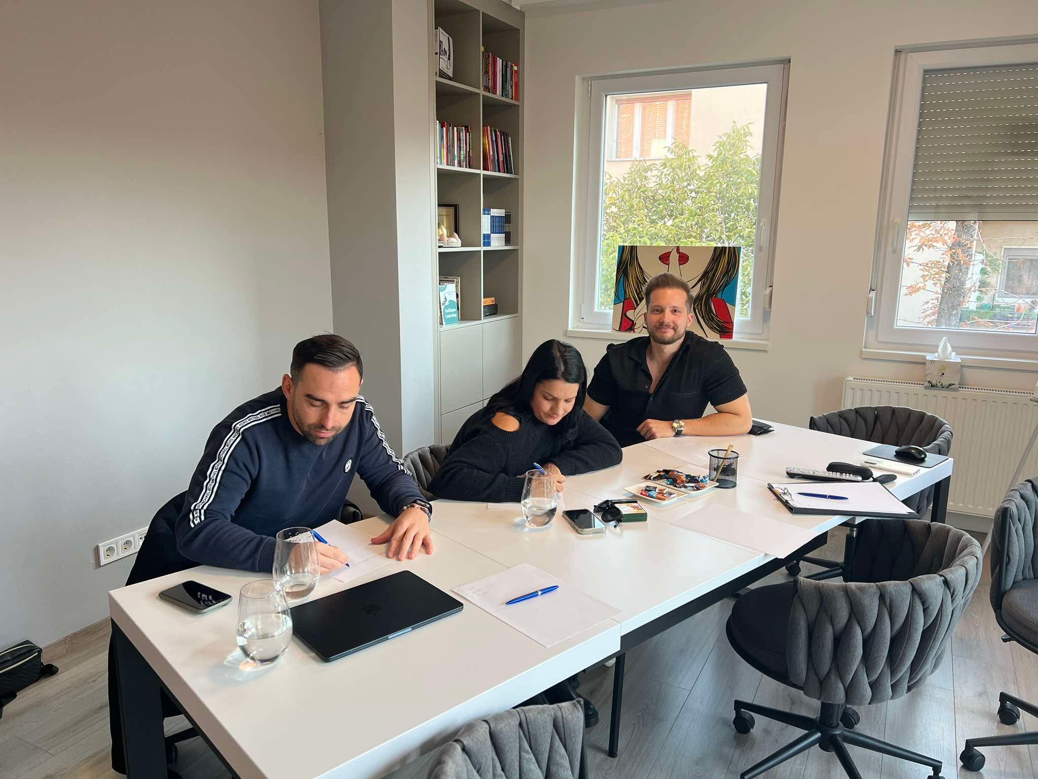 Szakmai csapatmunka és konzultáció